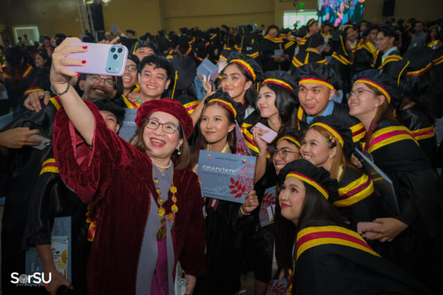 2026 1-Midwifery, Engineering, and Architecture Graduation (128)